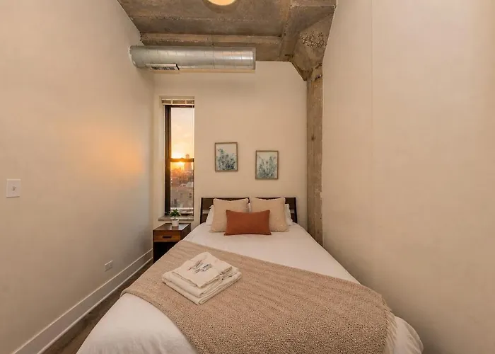 Apartment Family-friendly 3br Near Mccormick Place, Soldier Field & Shedd Aquarium, A Prime South Loop Spot
