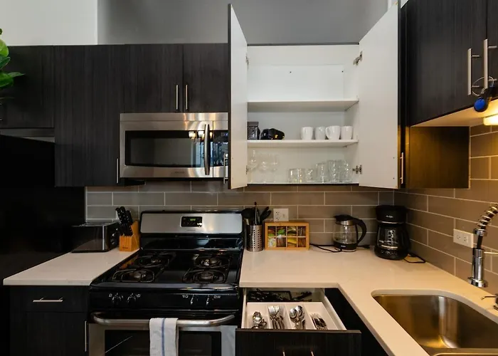 Family-friendly 3br Near Mccormick Place, Soldier Field & Shedd Aquarium, A Prime South Loop Spot