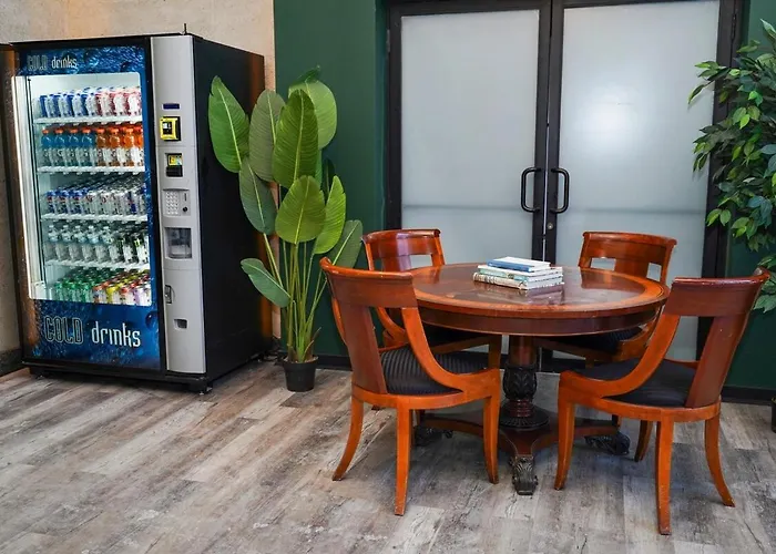 Family-friendly 3br Near Mccormick Place, Soldier Field & Shedd Aquarium, A Prime South Loop Spot *